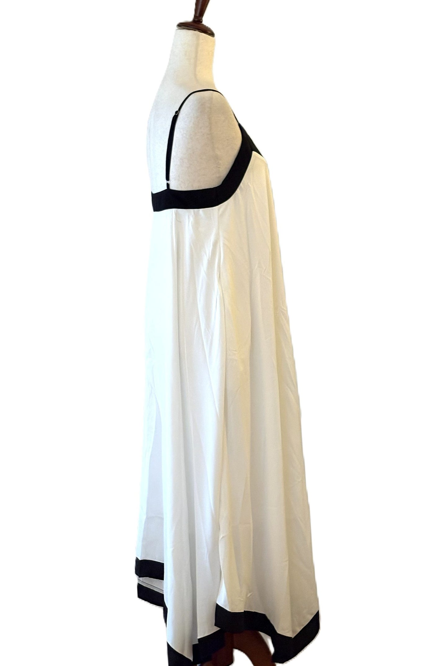 Dresses, Strappy Minimalistic Maxi Slims The Figure (White Black)