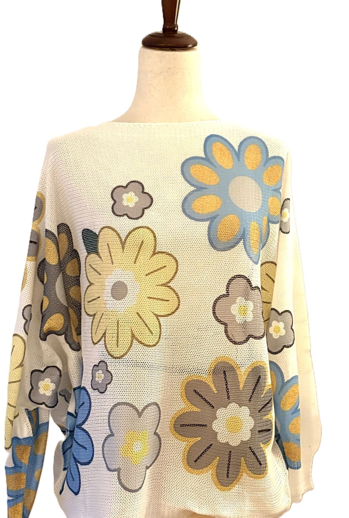 Italian Knit White Daisy Round Printed Sweater: Lightweight Cream,  One Size