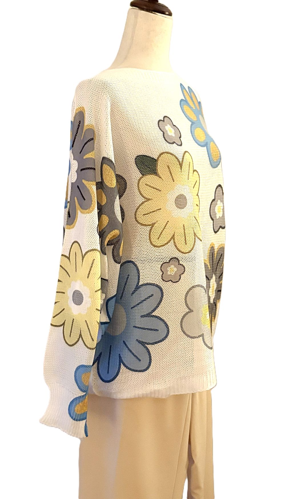 Italian Knit White Daisy Round Printed Sweater: Lightweight Cream,  One Size