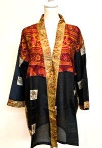 Stunning Short Vintage Art Silk Kimono Jacket (Black/Gold)