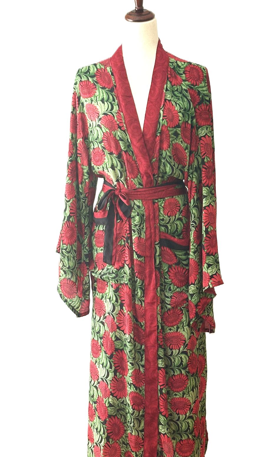 Luxurious and Glamorous  Silk Kimono Duster. Scene Stealer.(Red Floral)
