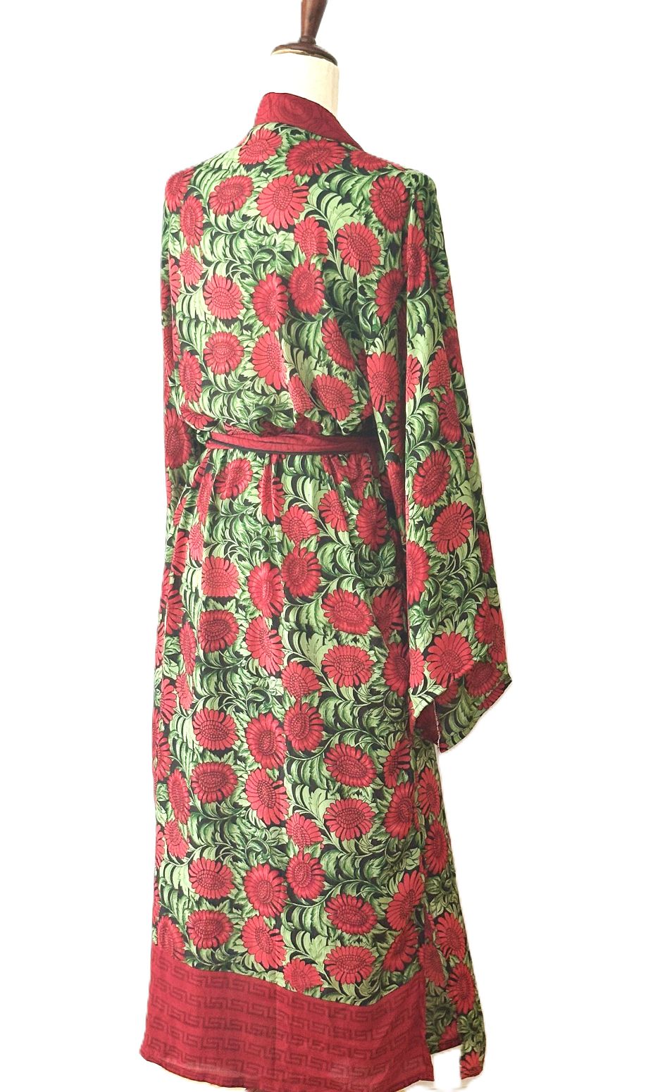 Luxurious and Glamorous  Silk Kimono Duster. Scene Stealer.(Red Floral)