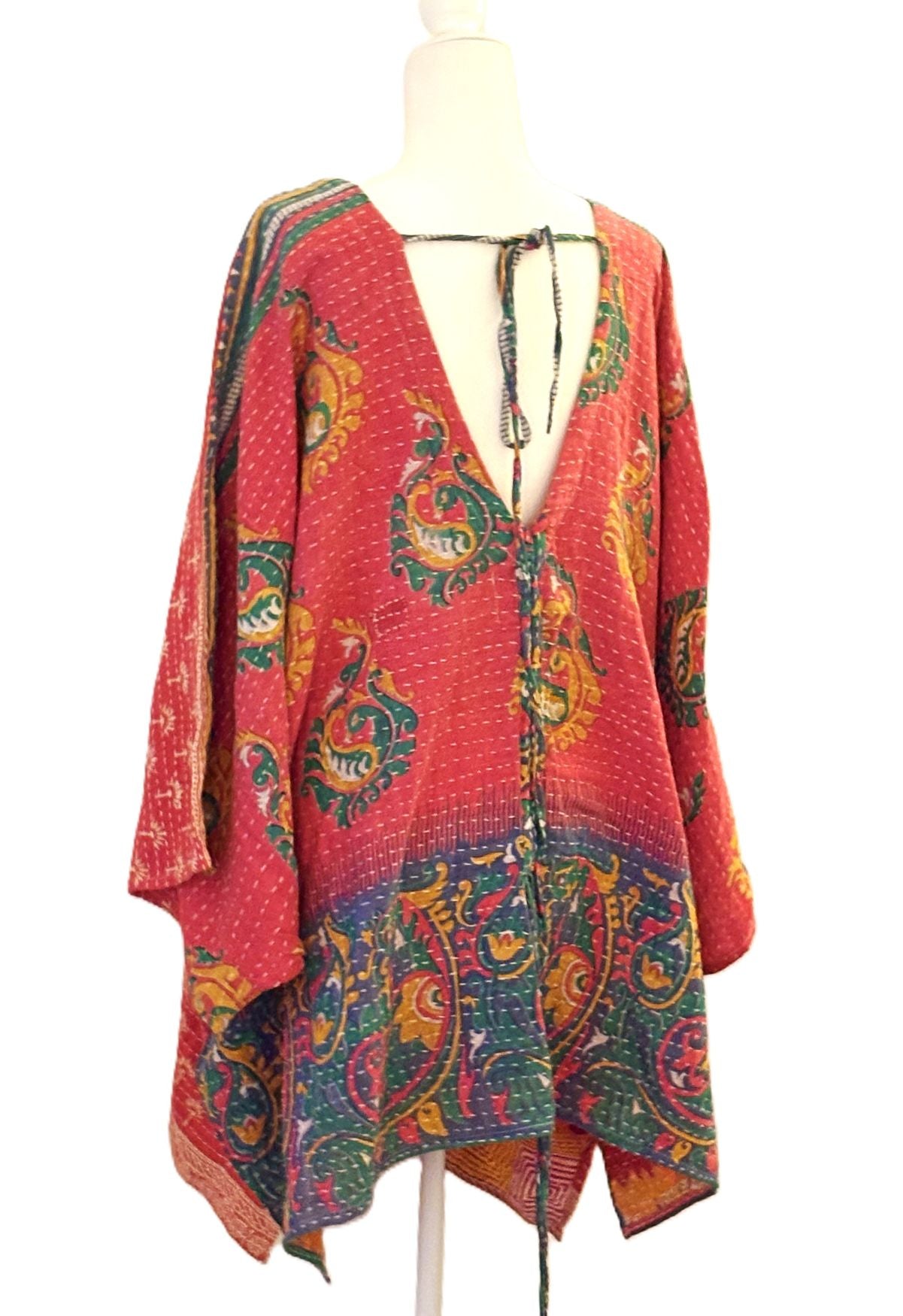 Kantha Bae Shortie Moondance Muu  (Red)