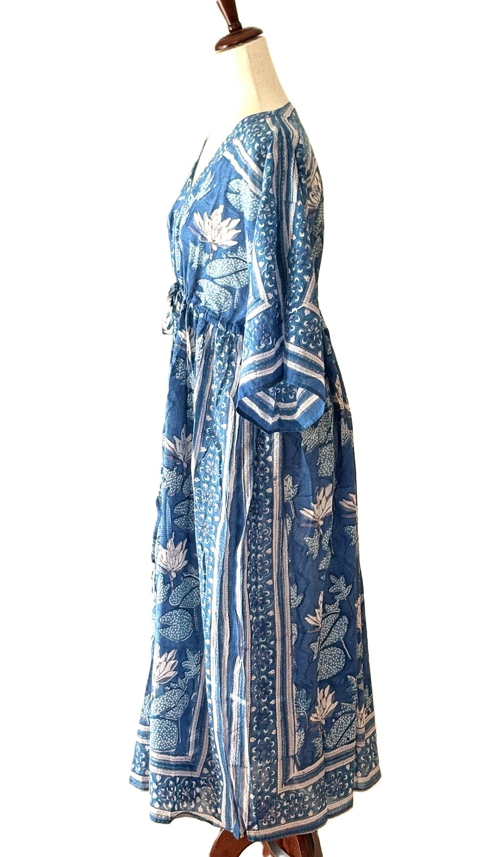 Japanese Style Border Print Float With A Drawstring Waist.