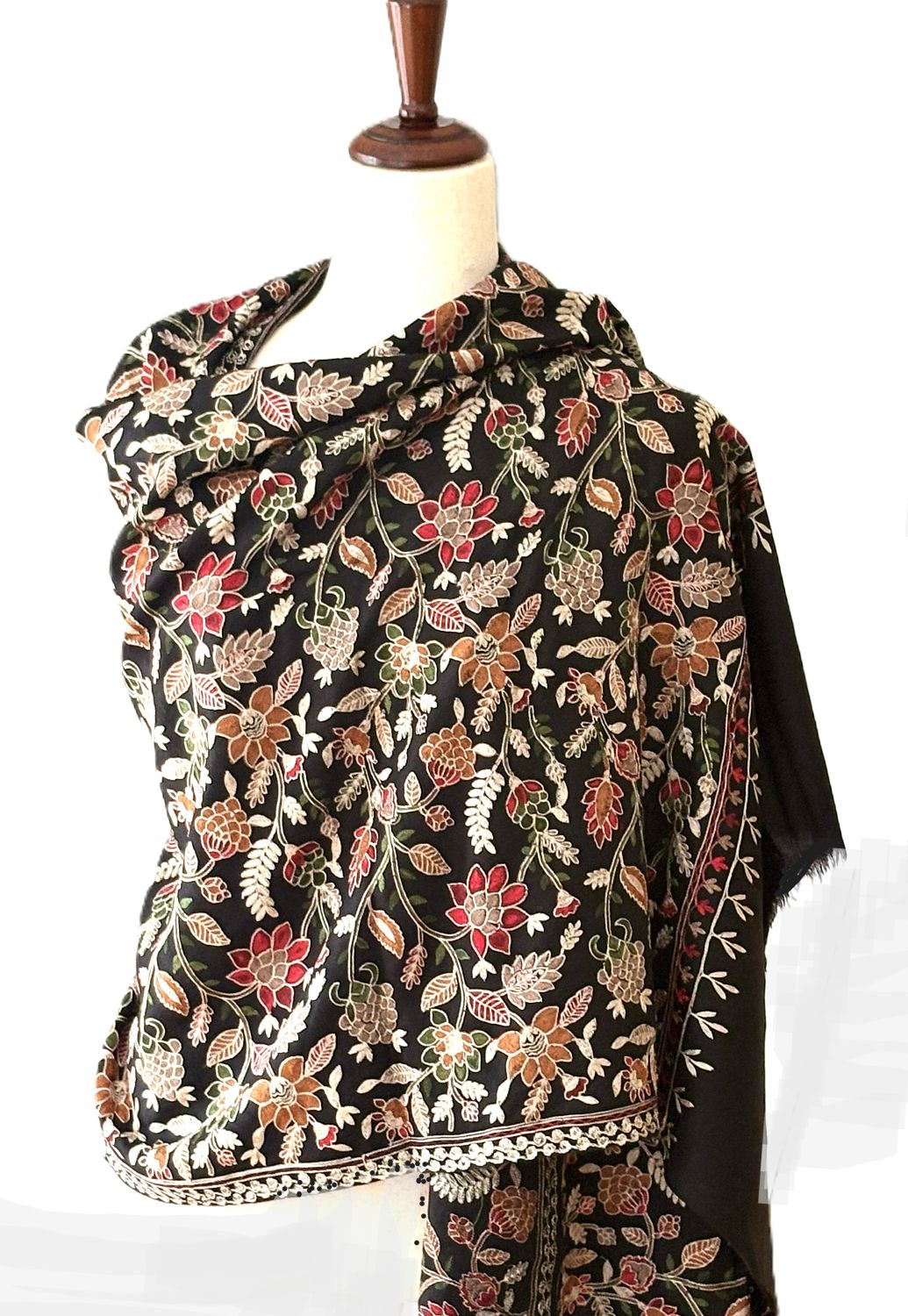 Shawl or Wrap, Kashmiri Embroidered Pashmina Wool. Collector's Piece.