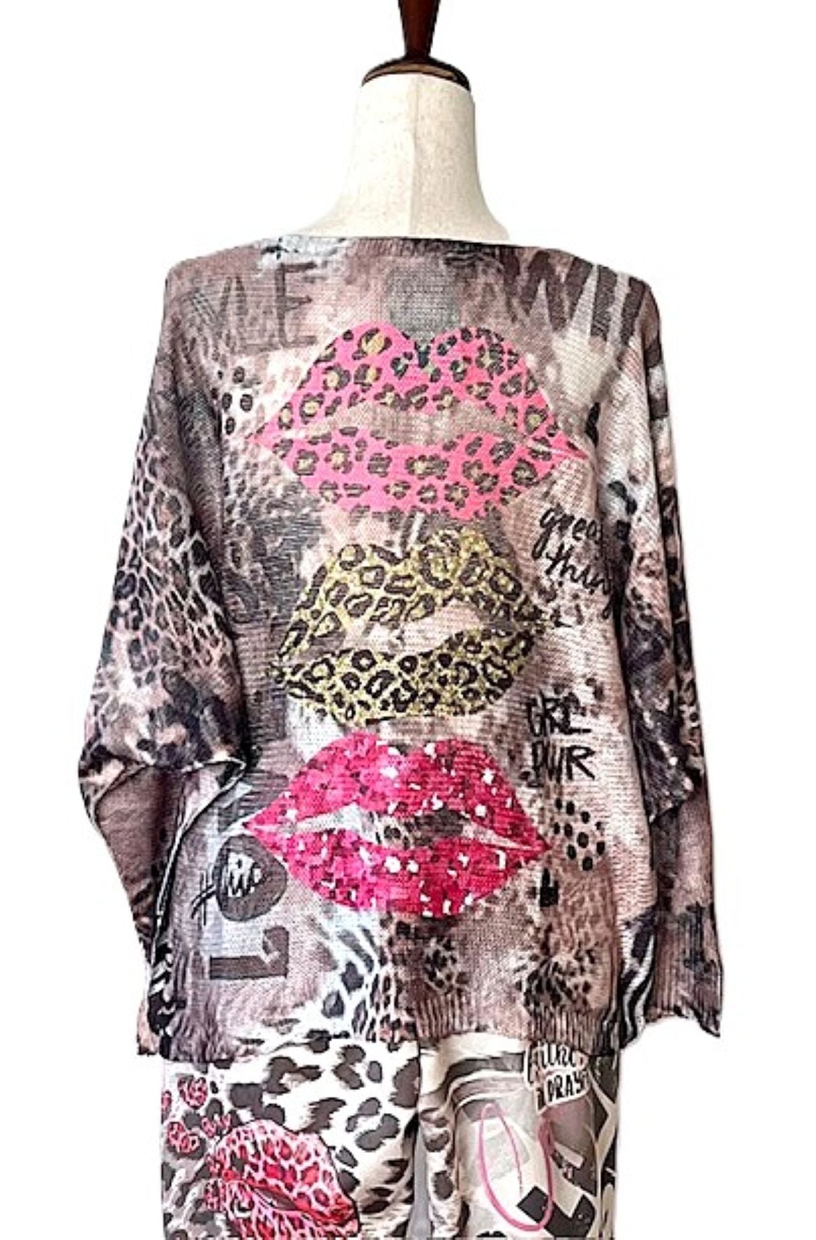 Our Favorite Italian Knit Maker Launches Street Art Jogger Separates. (Lipstick)