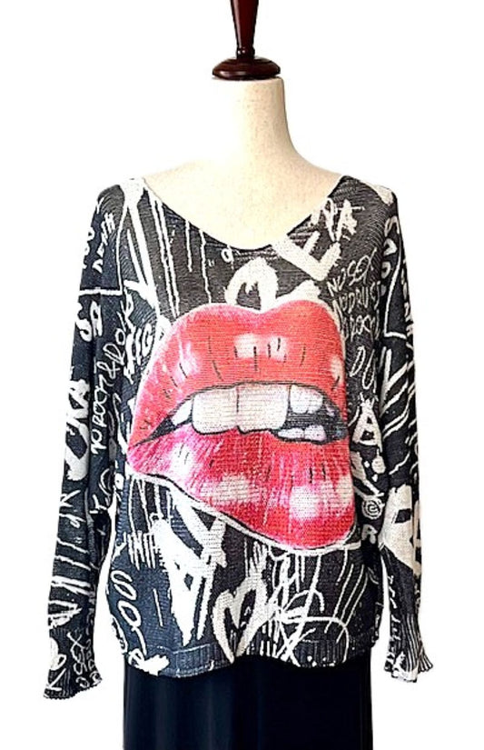 Italian Knit One Size Black Red Lips Sweater