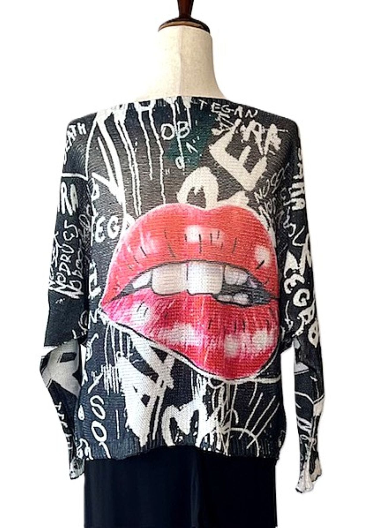 Italian Knit One Size Black Red Lips Sweater