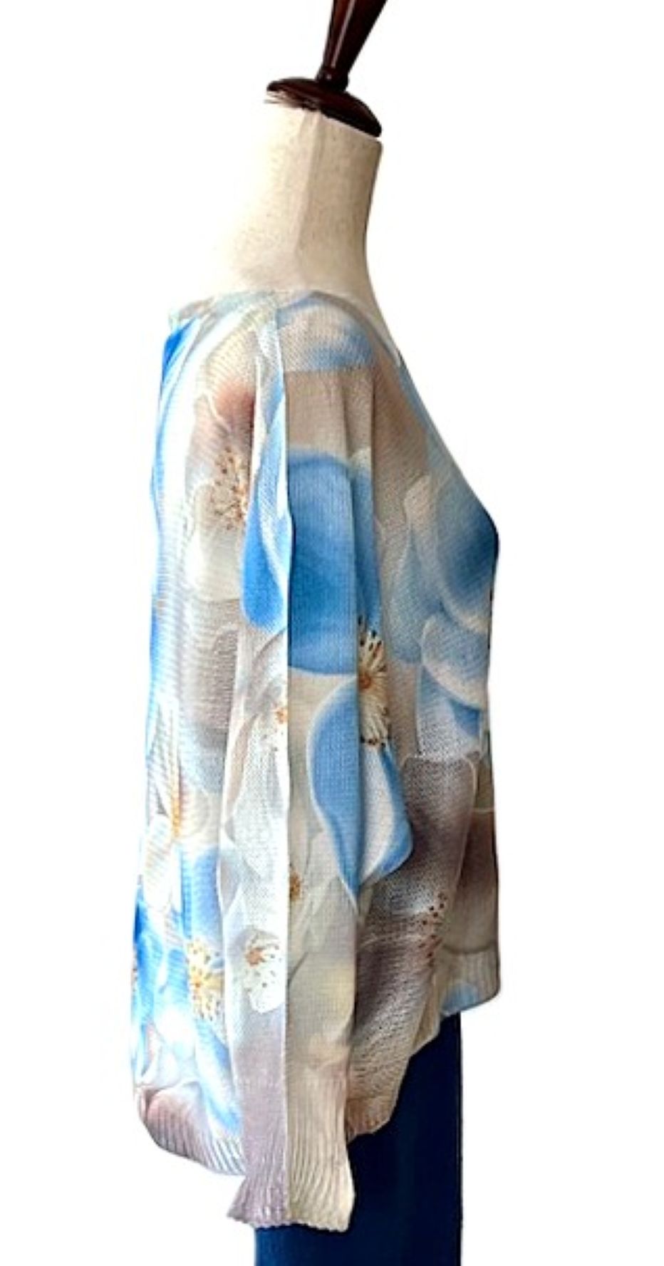 Italian Knit Coblu Blue Floral Round Knit Printed Sweater (Soft Blue)