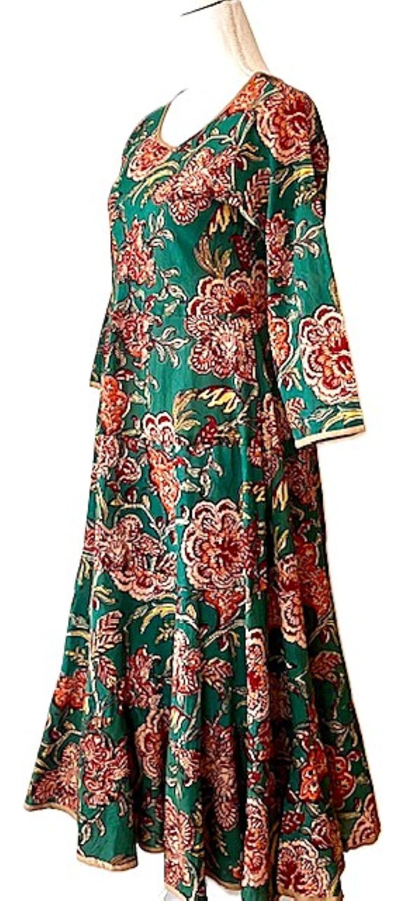 Midi Block Print Floral Cotton Dress Is Smart and Tailored (Green)