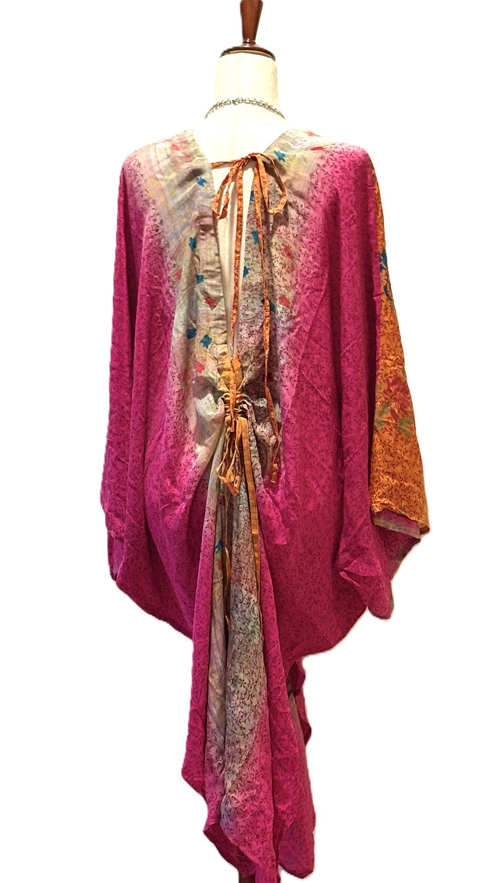 Kantha Bae Crepe Sari Moondance Muu  (Orange Pink)