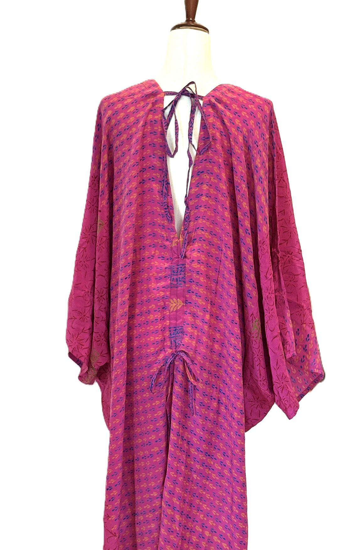 Kantha Bae Crepe Sari Moondance Muu  (Fuschia)