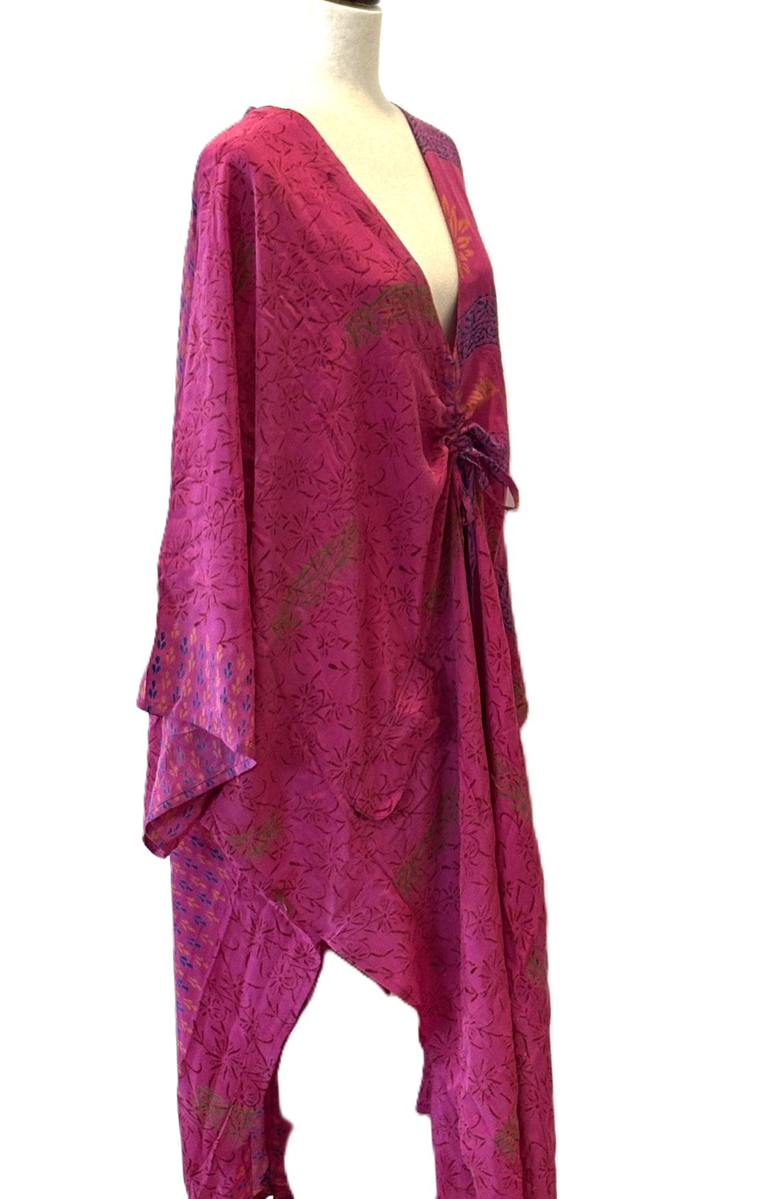 Kantha Bae Crepe Sari Moondance Muu  (Fushcia Pink)