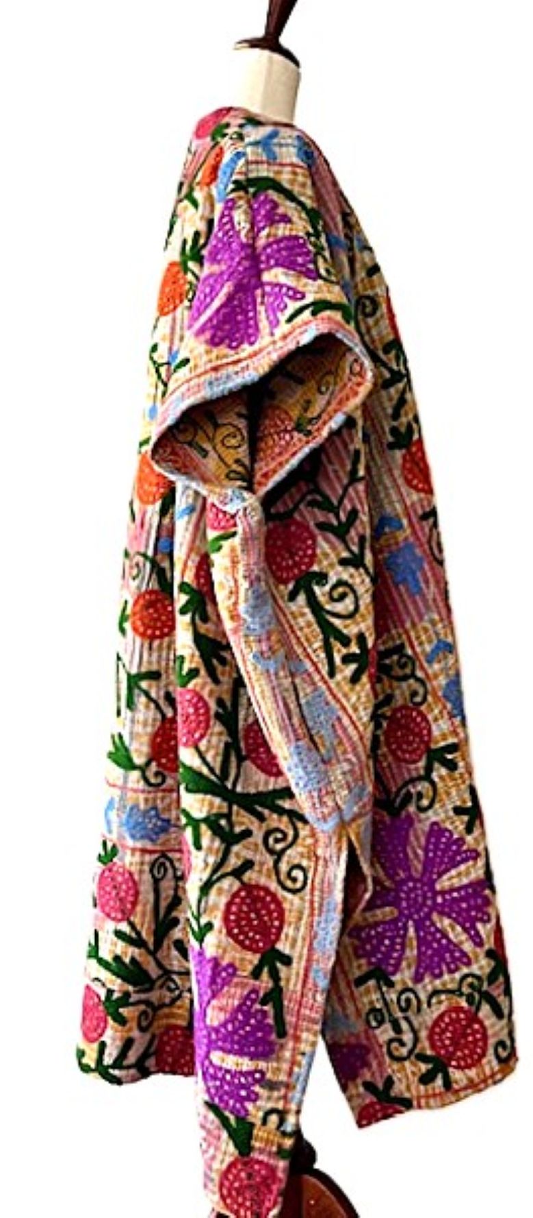 Kantha Bae Exceptional Suzani Muu, Colorful and Fully Embroidered  (Florals)