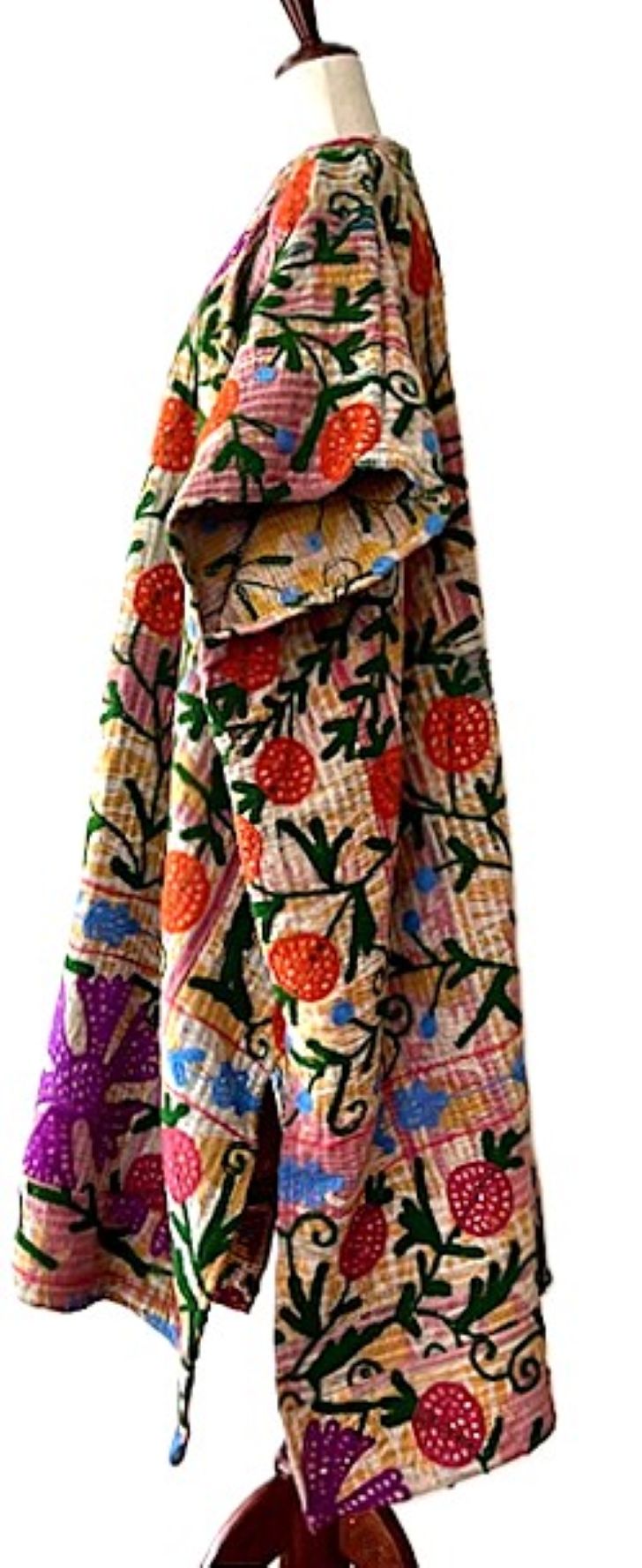 Kantha Bae Exceptional Suzani Muu, Colorful and Fully Embroidered  (Florals)