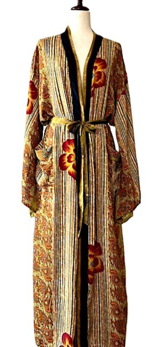 Luxurious and Glamorous  Silk Kimono Duster. Scene Stealer.