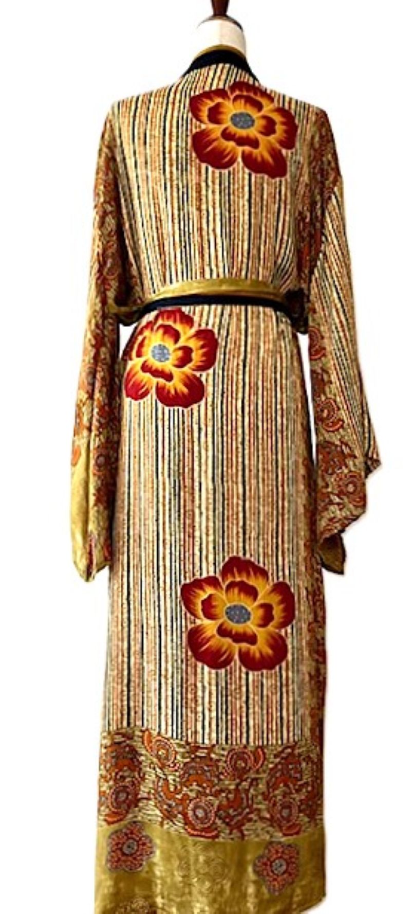 Luxurious and Glamorous  Silk Kimono Duster. Scene Stealer.