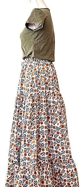 Skirt: Long Cotton Tiered Skirt with Pockets is a must in your wardrobe (Flowers)