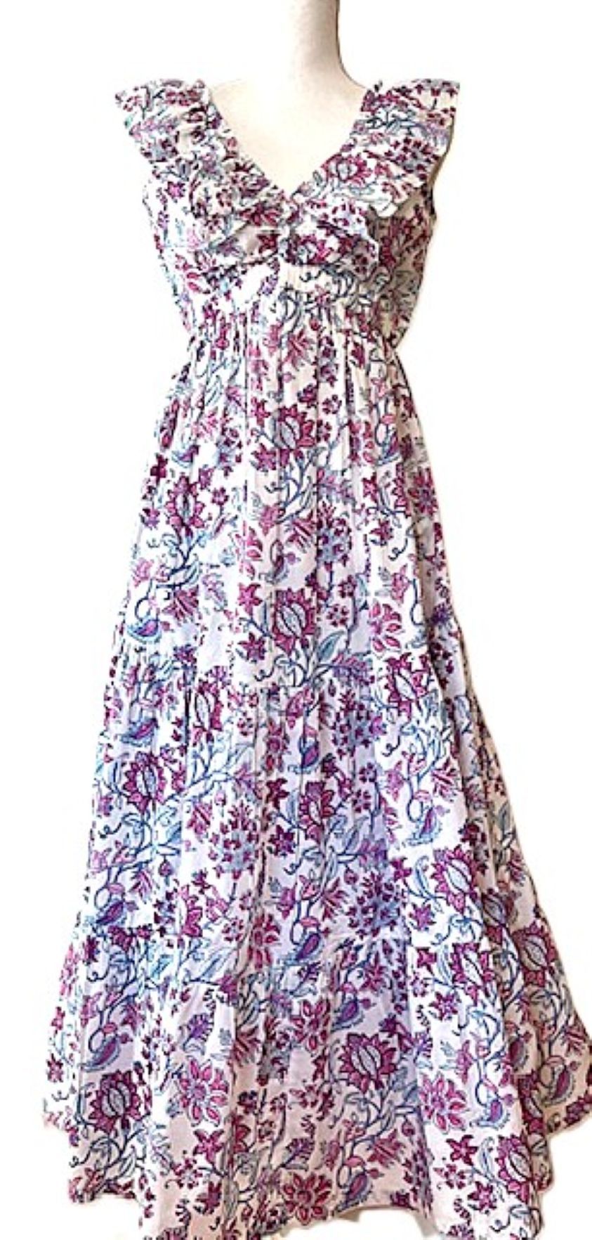 Handblock Printed Maxi Dress With Ruffle Collar Is Elegant. (Purple)