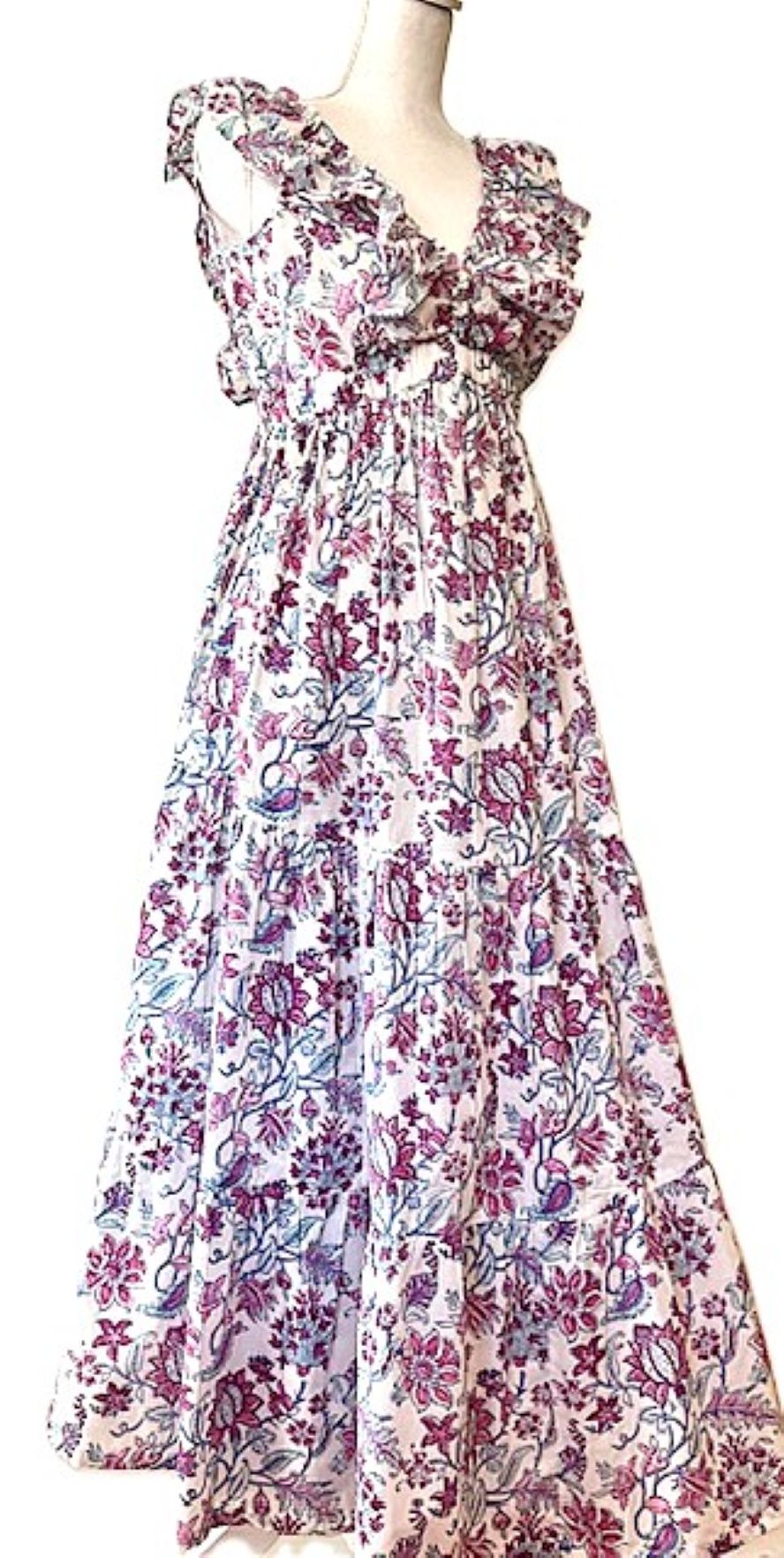 Handblock Printed Maxi Dress With Ruffle Collar Is Elegant. (Purple)
