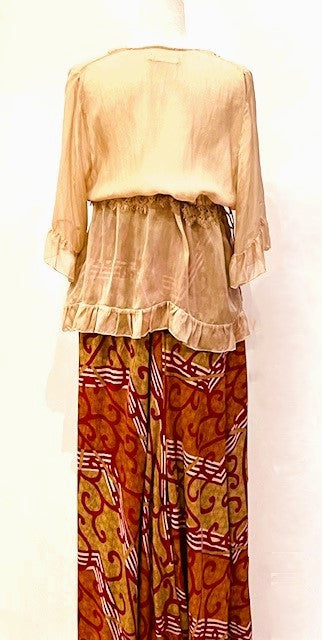 Maxi Silk Circle Skirt Offers A Comfortable Alternative.  (3 Prints)