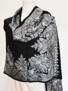 Embroidered Wool Shawl. Collector's shawl.