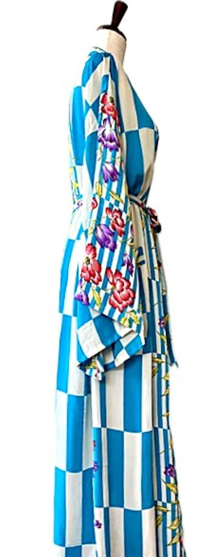 Luxurious and Glamorous  Silk Kimono Duster. Scene Stealer. (Turquoise)