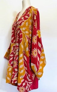 4 Button Short Kantha Cotton Tunic is Seasonless (Red)