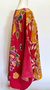 4 Button Short Kantha Cotton Tunic is Seasonless (Red)