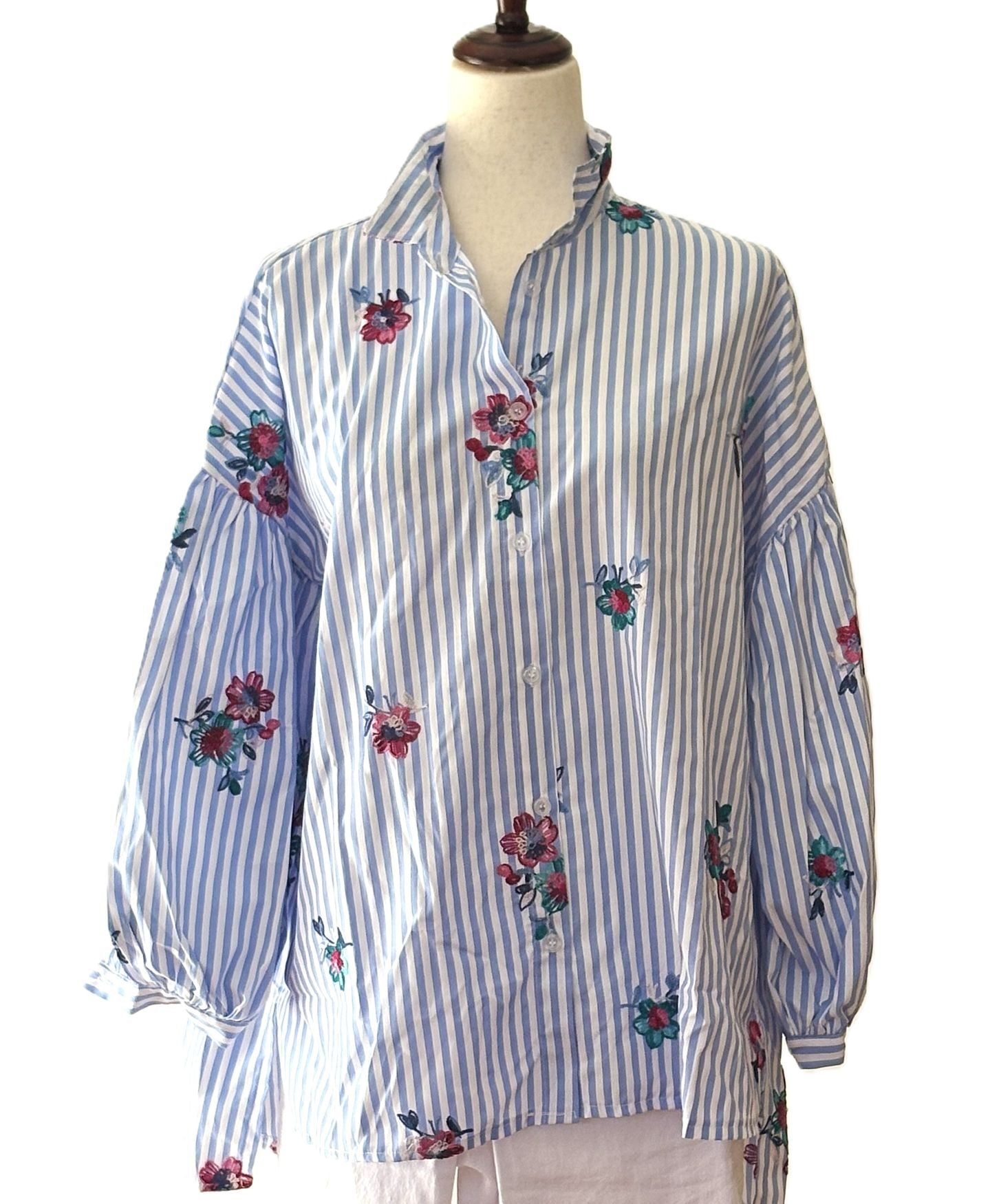 Tops: Italian, One Size Embroidered Light Blue Striped Cotton