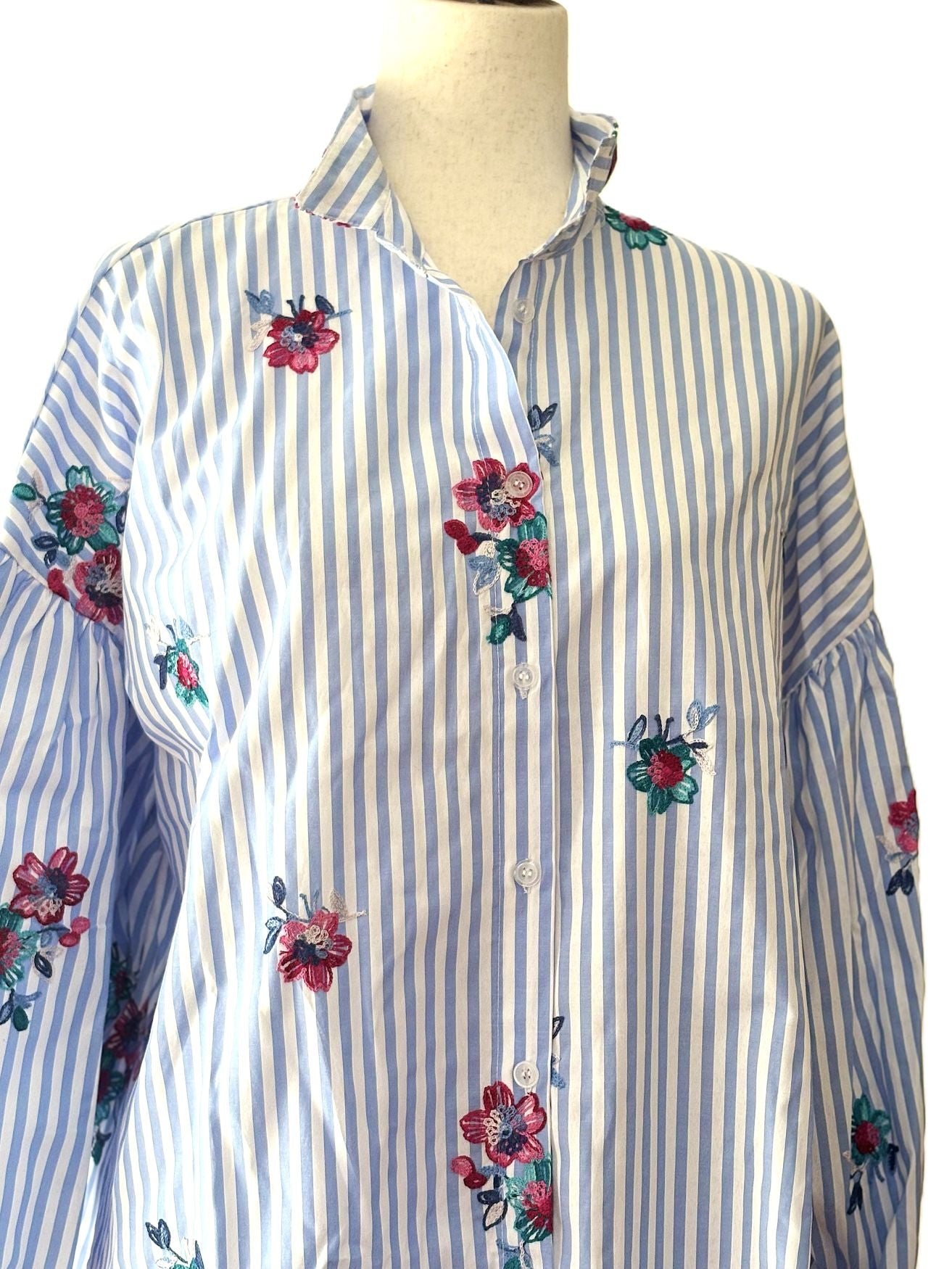Tops: Italian, One Size Embroidered Light Blue Striped Cotton