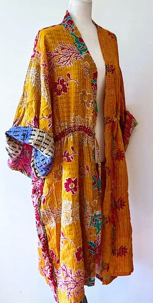 Kantha Bae Dreamweaver Kimono Is A Statement Piece. (Mixed Print)