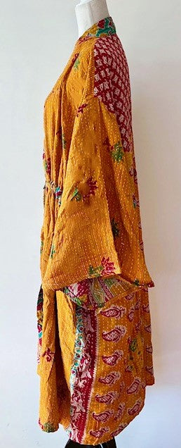 Kantha Bae Dreamweaver Kimono Is A Statement Piece. (Mixed Print)