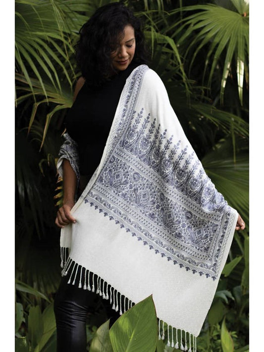 Embroidered Wool Shawl. Collector's shawl.