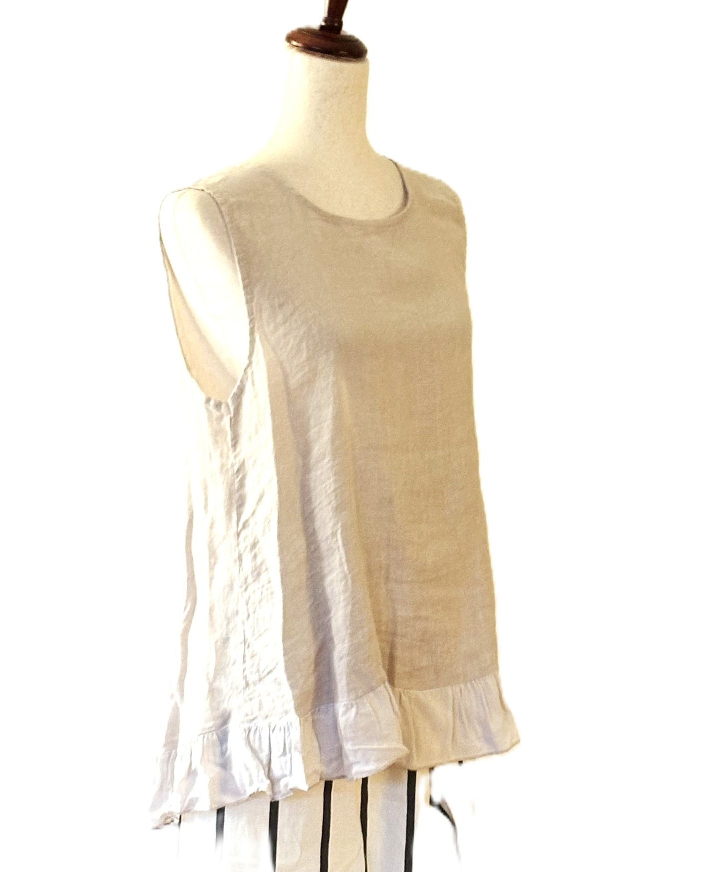 Top: Linen Silk Collection Tank Top With Ruffle Is Chic. (Natural)