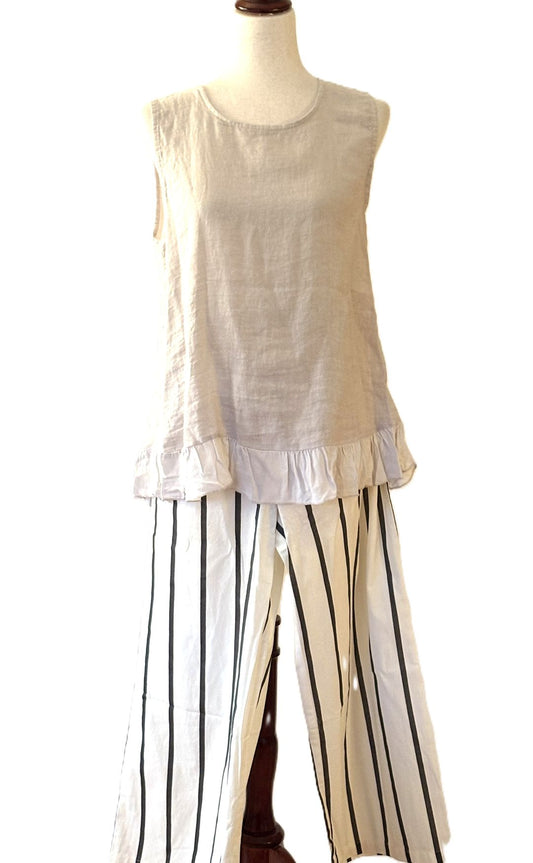 Top: Linen Silk Collection Tank Top With Ruffle Is Chic. (Natural)