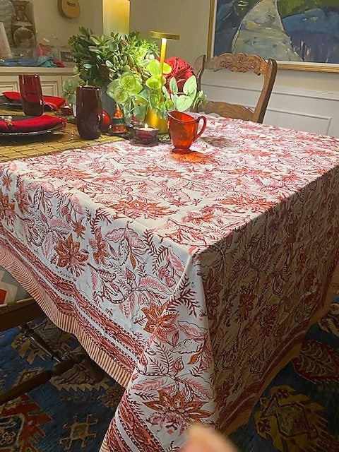 New Look For Your Holiday Entertaining. Table Cloth (60x90)