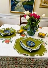 Uptown Elegance With Specialty Placemats/Napkins on Simple Block Print