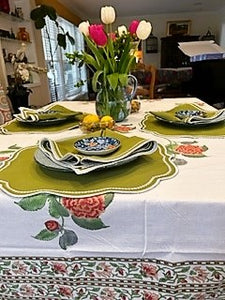 Uptown Elegance With Specialty Placemats/Napkins on Simple Block Print