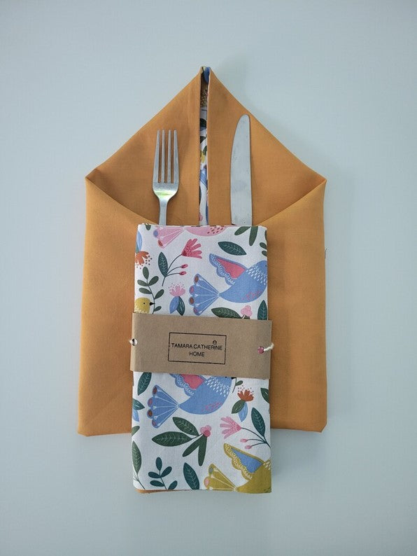 Sold in Sets of 2.  Clever Design. Reversible Cloth Dinner Napkins